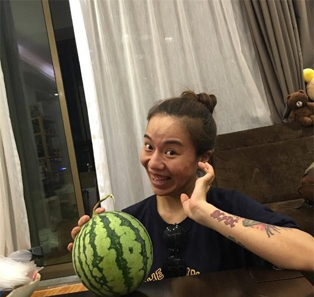 Tự tin khoe ảnh mặt mộc, hot girl gần 6 triệu follow khiến dân mạng khóc thét: Làm ơn đừng dọa ma tôi nữa - Ảnh 6. Tự tin khoe ảnh mặt mộc, hot girl gần 6 triệu follow khiến dân mạng khóc thét: Làm ơn đừng dọa ma tôi nữa - Ảnh 6.