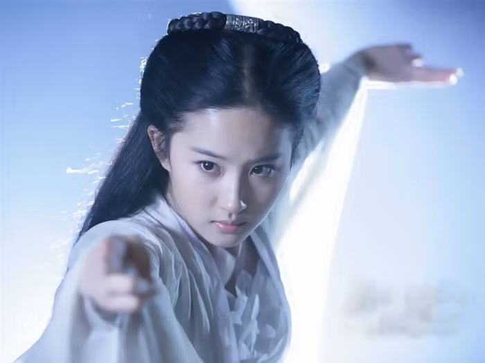 Ngắm nhan sắc Lưu Diệc Phi qua loạt vai diễn cổ trang ảnh 5 Ngắm nhan sắc Lưu Diệc Phi qua loạt vai diễn cổ trang ảnh 5