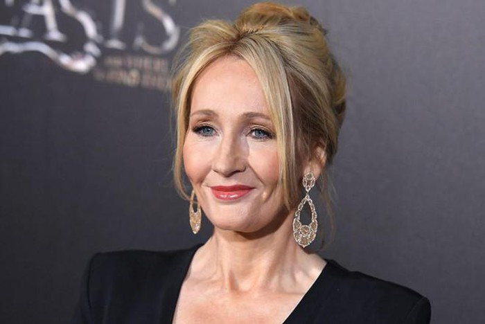 Tuổi trẻ bế tắc, ly hôn, nghèo, thất nghiệp của tác giả Harry Potter ảnh 5 Tuổi trẻ bế tắc, ly hôn, nghèo, thất nghiệp của tác giả Harry Potter ảnh 5