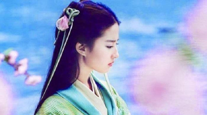 Ngắm nhan sắc Lưu Diệc Phi qua loạt vai diễn cổ trang ảnh 2