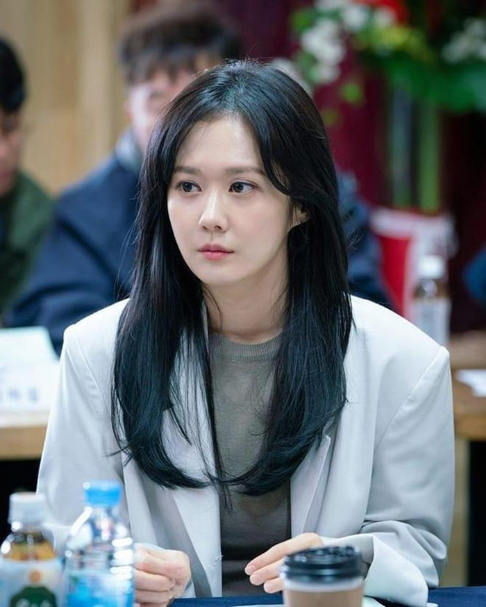 Ngỡ ngàng nhan sắc như thiếu nữ ở tuổi U40 của Jang Nara ảnh 2