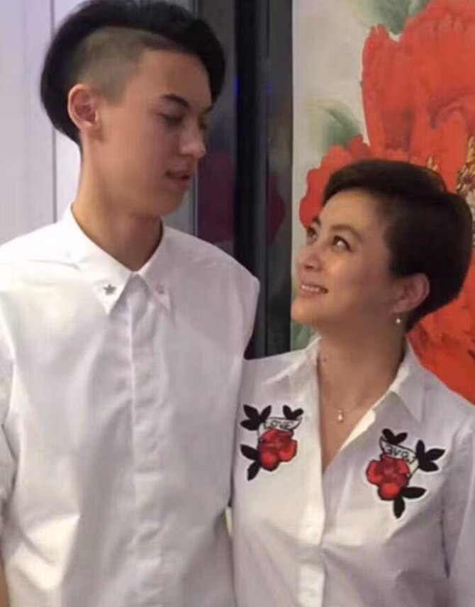 2 my nhan dep nhat tay du ky va hon nhan trai nguoc, cac con luon tu hao ve me - 5