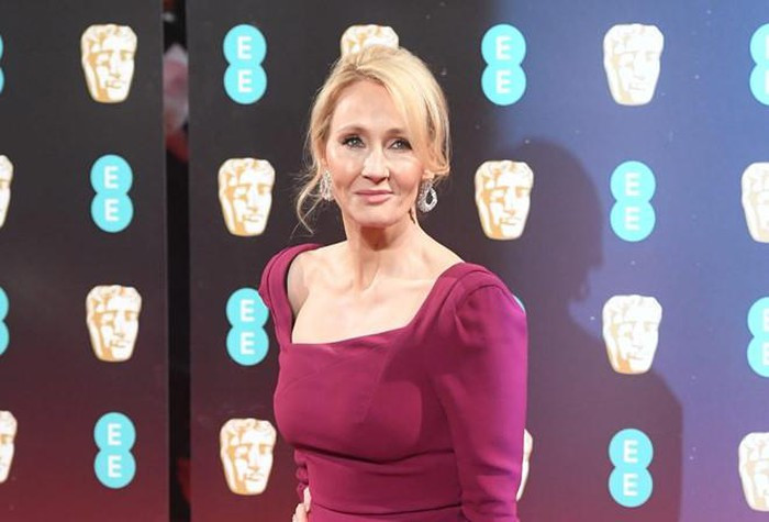 Tuổi trẻ bế tắc, ly hôn, nghèo, thất nghiệp của tác giả Harry Potter ảnh 7 Tuổi trẻ bế tắc, ly hôn, nghèo, thất nghiệp của tác giả Harry Potter ảnh 7