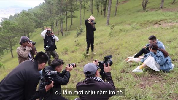 Vlog chụp ảnh cưới của con gái Minh Nhựa gây sốt, dân mạng trầm trồ trước nhan sắc của cả nhà ảnh 5 Khoảnh khắc khiến người ta choáng váng vì độ đầu tư của cặp đôi.