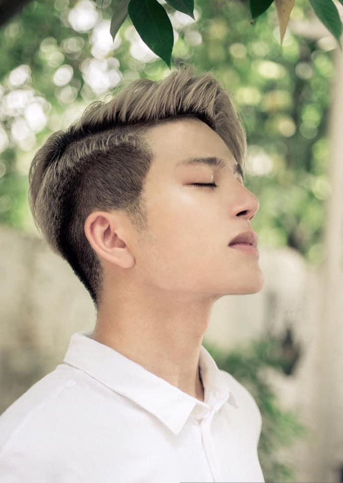 Sau khi phẫu thuật thẩm mỹ, quán quân "The Voice Kids" Quang Anh thay đổi thế nào? ảnh 4 Sau khi phẫu thuật thẩm mỹ, quán quân "The Voice Kids" Quang Anh thay đổi thế nào? ảnh 4