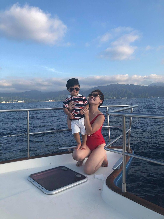 Kênh Youtube của con trai hơn 2 tuổi Đan Trường đã kiếm được tiền "khủng" ảnh 1 Bất ngờ với số tiền con trai hơn 2 tuổi của Đan Trường có được từ YouTube-2