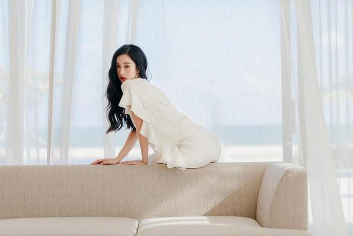 Jun Vũ: "Sự xuất hiện của người ấy khiến trái tim bấp bênh" ảnh 3