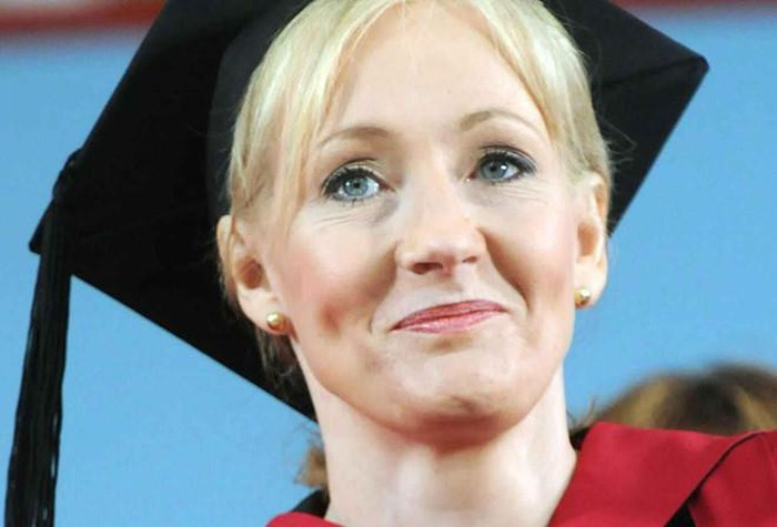 Tuổi trẻ bế tắc, ly hôn, nghèo, thất nghiệp của tác giả Harry Potter ảnh 2 Tuổi trẻ bế tắc, ly hôn, nghèo, thất nghiệp của tác giả Harry Potter ảnh 2