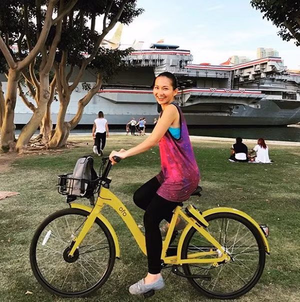 Sau nhiều năm vắng bóng, “Út Ráng” Kim Hiền vẫn trẻ đẹp như gái 20 ảnh 3 Empty