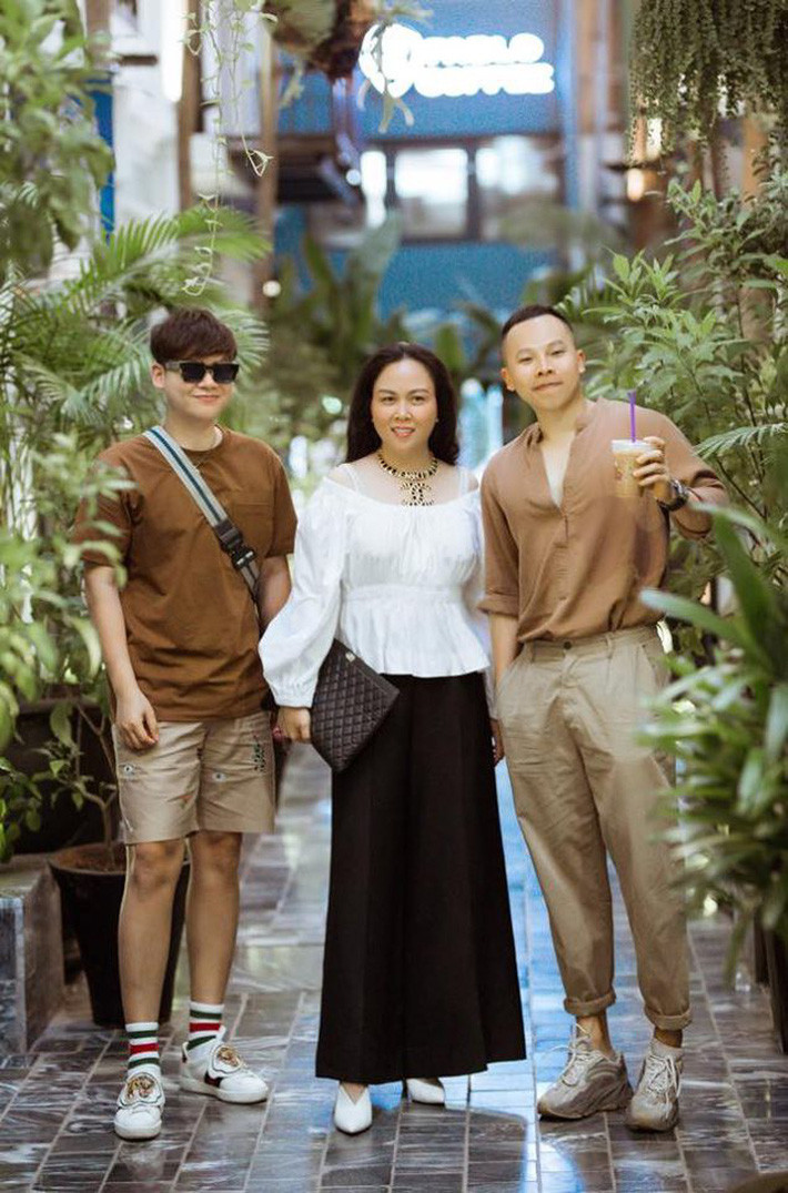 69360938_2105416849753542_4483507821899415552_n