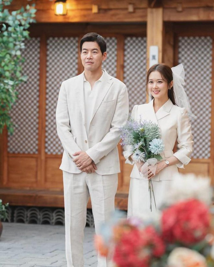 Ngỡ ngàng nhan sắc như thiếu nữ ở tuổi U40 của Jang Nara ảnh 7