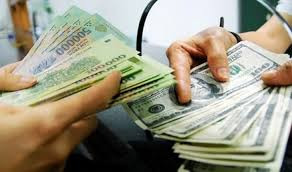Người dân sốc khi hay tin đổi 100 USD bị phạt 90 triệu đồng