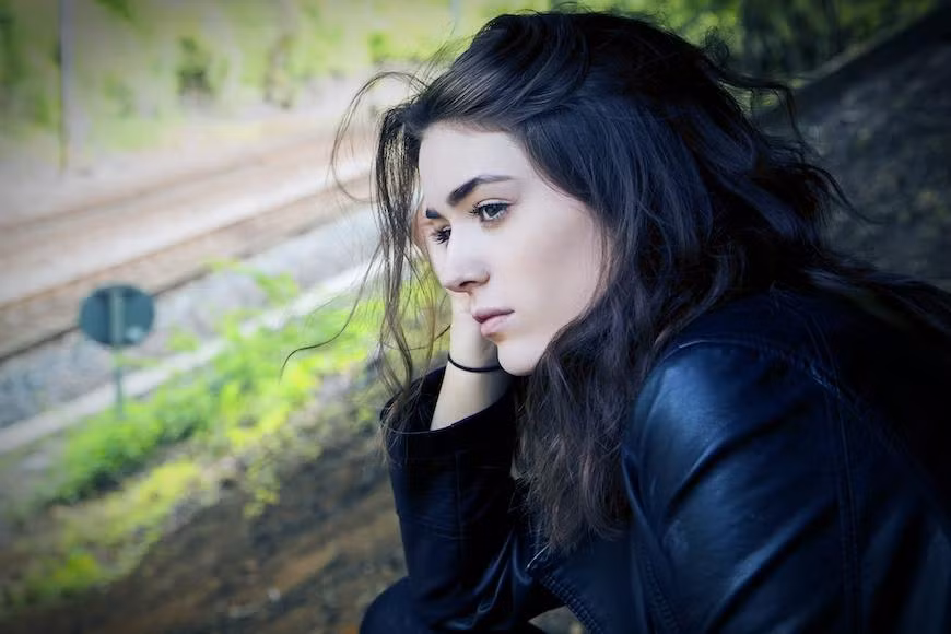 Nóng giận đến mấy cũng không làm điều này khi biết chồng ngoại tình 