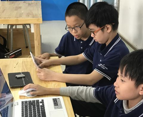 Theo TS Lê Đăng Doanh, đầu tư cho giáo dục cần phải là một trong những ưu tiên hàng đầu (Ảnh: Thanh Tuấn) Theo TS Lê Đăng Doanh, đầu tư cho giáo dục cần phải là một trong những ưu tiên hàng đầu (Ảnh: Thanh Tuấn)