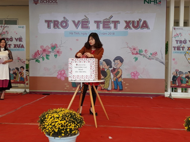 Cũng tại buổi lễ, nhà trường đã phát động chương trình quỹ từ thiện để tặng 5 học sinh có hoàn cảnh khó khăn thuộc phường Thạch Quý. Cũng tại buổi lễ, nhà trường đã phát động chương trình quỹ từ thiện để tặng 5 học sinh có hoàn cảnh khó khăn thuộc phường Thạch Quý.