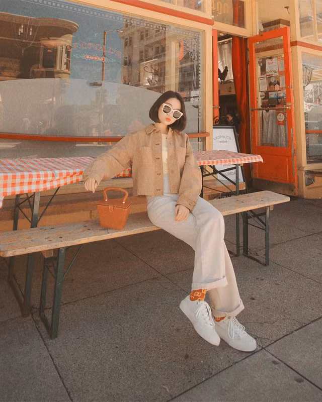 3 mẫu quần jeans bạn nên tậu gấp trước mùa lạnh này để luôn ghi điểm mặc đẹp - Ảnh 14. 3 mẫu quần jeans bạn nên tậu gấp trước mùa lạnh này để luôn ghi điểm mặc đẹp - Ảnh 14.