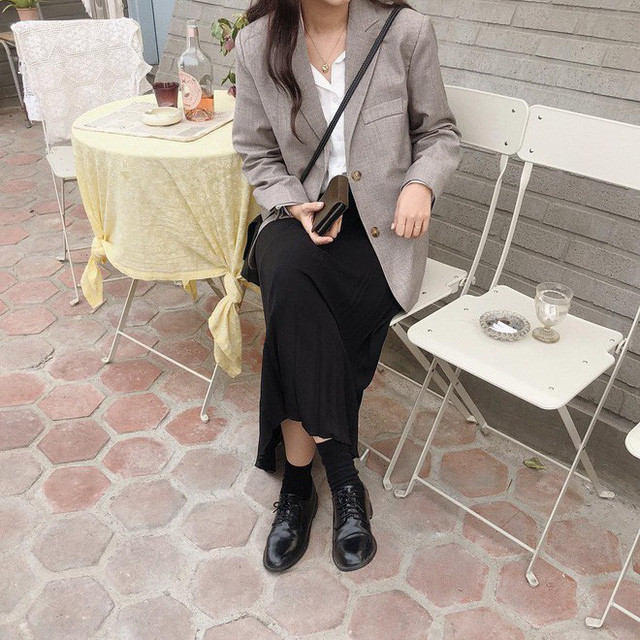 8 công thức mix đồ với chân váy dài giúp bạn lên hương phong cách, ngày nào cũng được khen mặc đẹp - Ảnh 6. 8 công thức mix đồ với chân váy dài giúp bạn lên hương phong cách, ngày nào cũng được khen mặc đẹp - Ảnh 6.