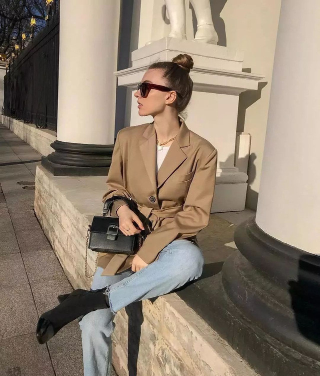 3 mẫu quần jeans bạn nên tậu gấp trước mùa lạnh này để luôn ghi điểm mặc đẹp - Ảnh 9. 3 mẫu quần jeans bạn nên tậu gấp trước mùa lạnh này để luôn ghi điểm mặc đẹp - Ảnh 9.