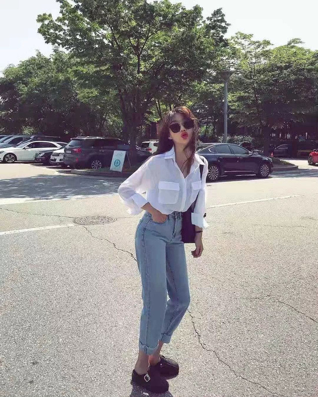 3 mẫu quần jeans bạn nên tậu gấp trước mùa lạnh này để luôn ghi điểm mặc đẹp - Ảnh 8. 3 mẫu quần jeans bạn nên tậu gấp trước mùa lạnh này để luôn ghi điểm mặc đẹp - Ảnh 8.