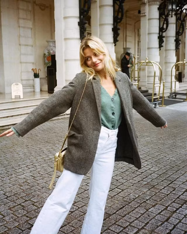 3 mẫu quần jeans bạn nên tậu gấp trước mùa lạnh này để luôn ghi điểm mặc đẹp - Ảnh 11. 3 mẫu quần jeans bạn nên tậu gấp trước mùa lạnh này để luôn ghi điểm mặc đẹp - Ảnh 11.