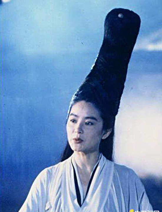 nhung-kieu-toc-co-trang-ky-quac-nhu-nguoi-ngoai-hanh-tinh-2