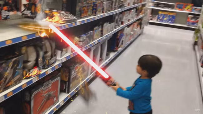 Những nhóc tì nổi như cồn trên YouTube - Ảnh 1.