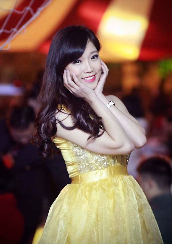 Ngắm hoa khôi sinh viên cao 1m72 học giỏi, hát hay ảnh 9 Ngắm hoa khôi sinh viên cao 1m72 học giỏi, hát hay ảnh 9