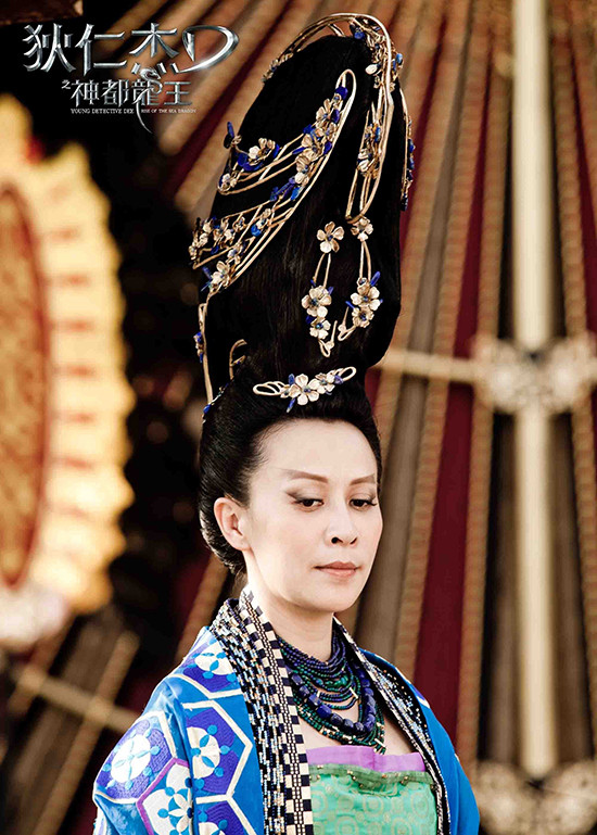 nhung-kieu-toc-co-trang-ky-quac-nhu-nguoi-ngoai-hanh-tinh