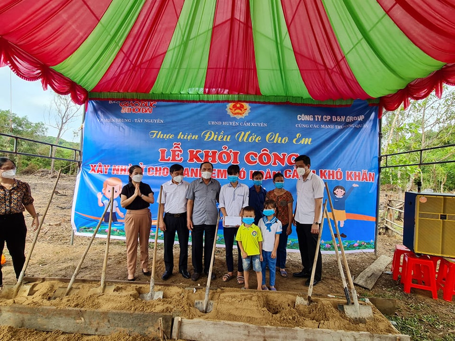 Món quà ý nghĩa của ông Võ Hồng Hải gửi tặng các cháu và chúc các cháu học tập tốt trong năm học mới 2021-2022.