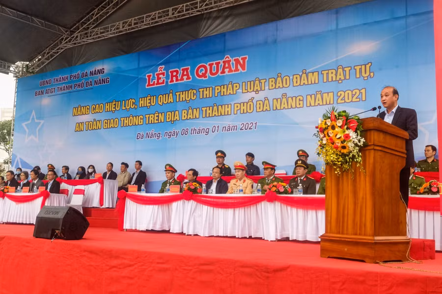 Ông Lê Quang Nam – Phó Chủ tịch UBND TP Đà Nẵng phát động Lễ ra quân.