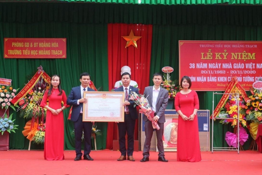 Lễ đón nhận Bằng khen của Thủ tướng Chính phủ.