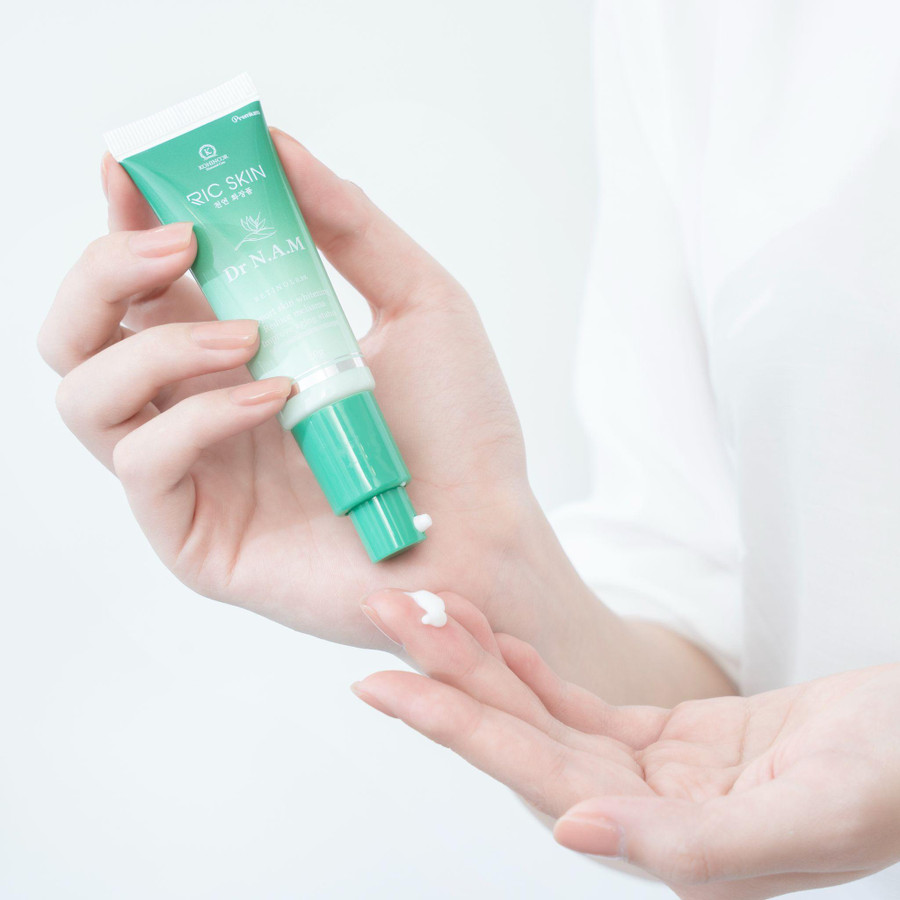 Tăng cường tế bào gốc là cách làm trẻ hoá làn da sần sùi, viêm mụn, nám da