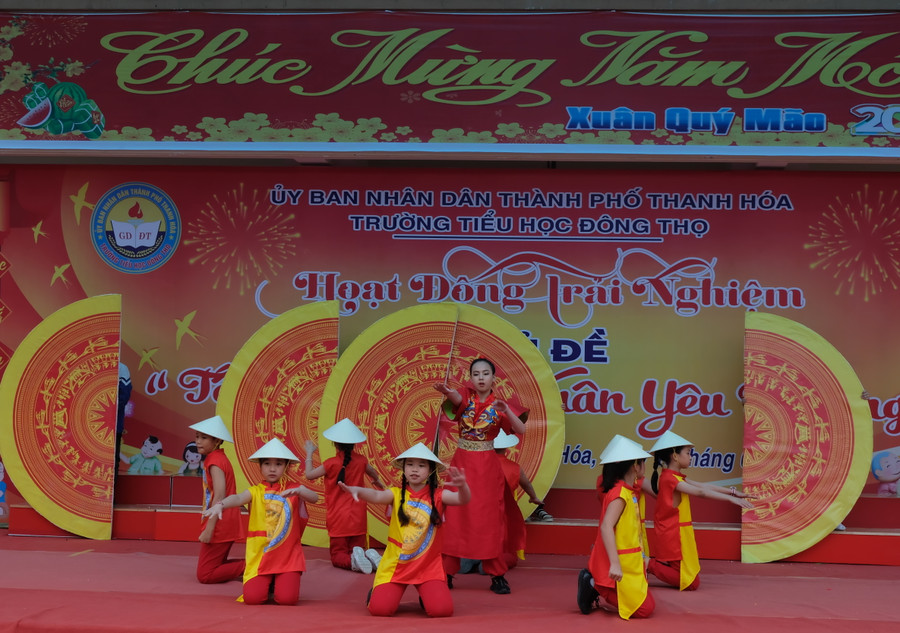 Nhiều tiết mục văn nghệ của học sinh Trường tiểu học Đông Thọ chào mừng Xuân Quý Mão 2023.