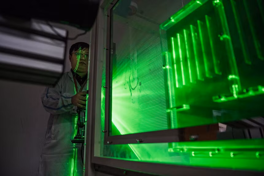 Ben trong dai ban doanh Huawei o 