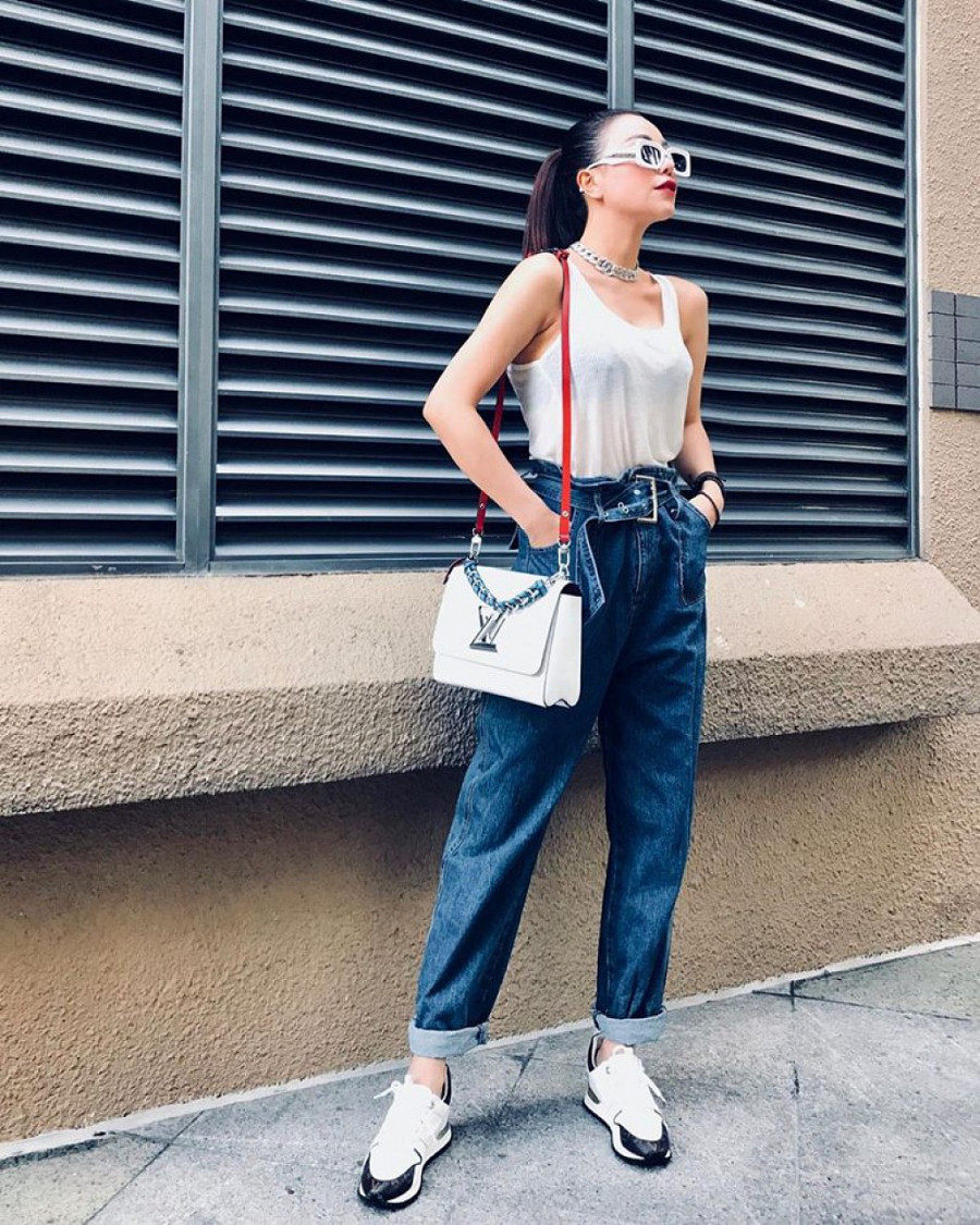 Street style được sao Việt đua nhau diện trong mùa hè này ảnh 14 Empty