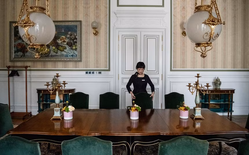 Ben trong dai ban doanh Huawei o 