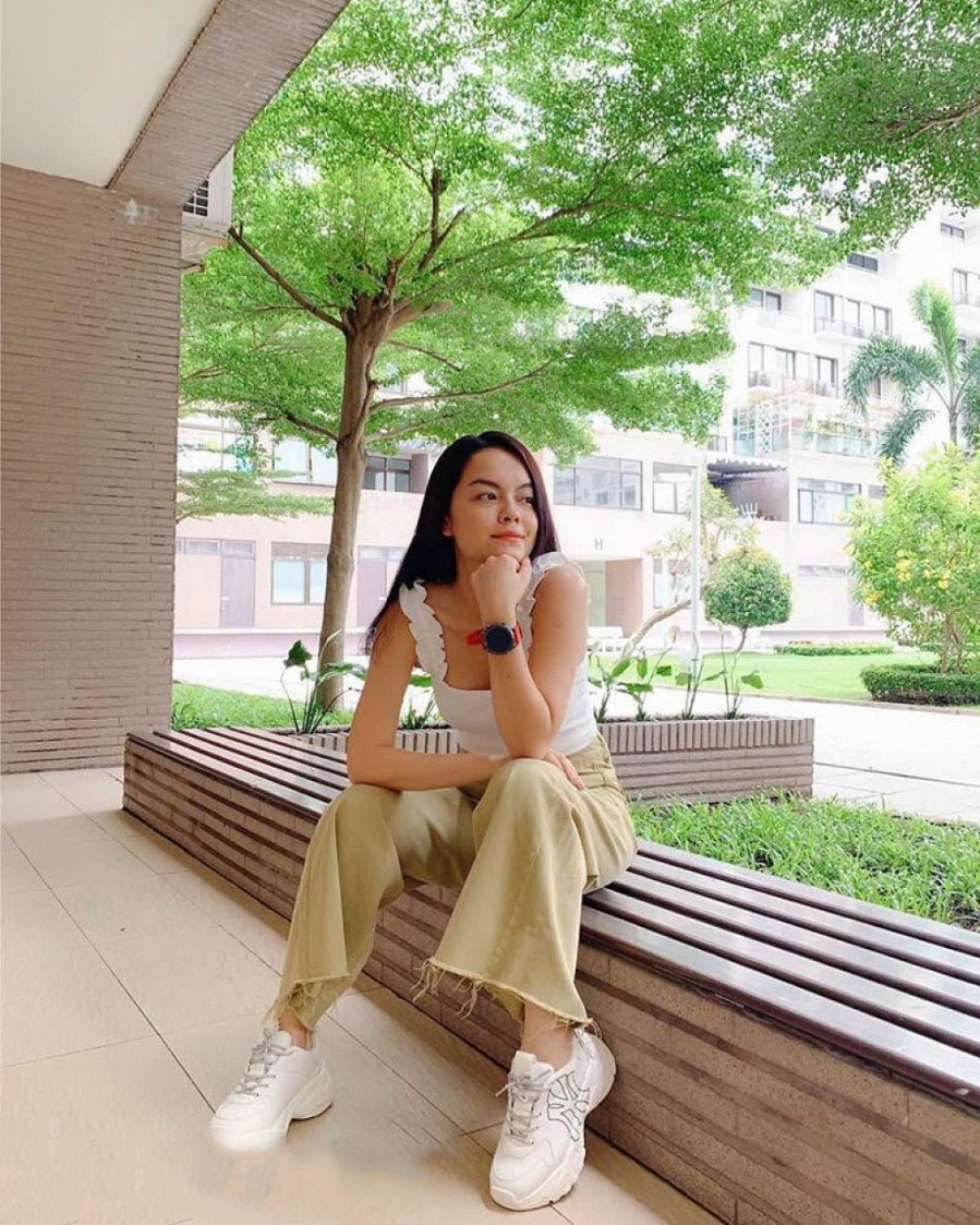 Street style được sao Việt đua nhau diện trong mùa hè này ảnh 11 Empty