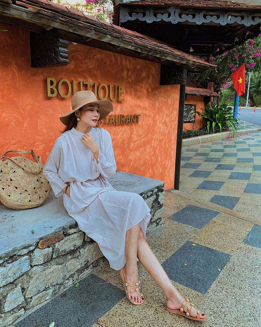Street style được sao Việt đua nhau diện trong mùa hè này ảnh 3 Empty