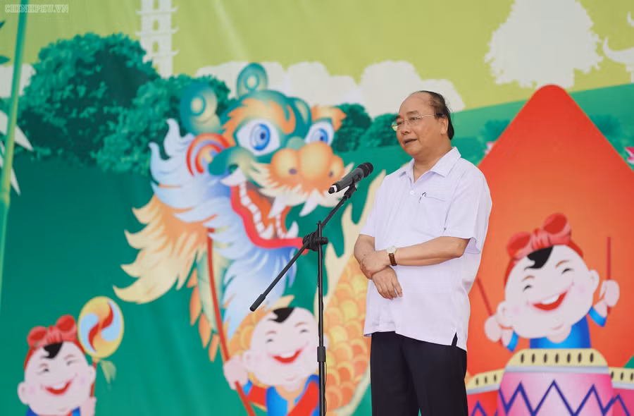 Thủ tướng tặng quà Trung thu cho trẻ em nghèo Quảng Nam ảnh 2