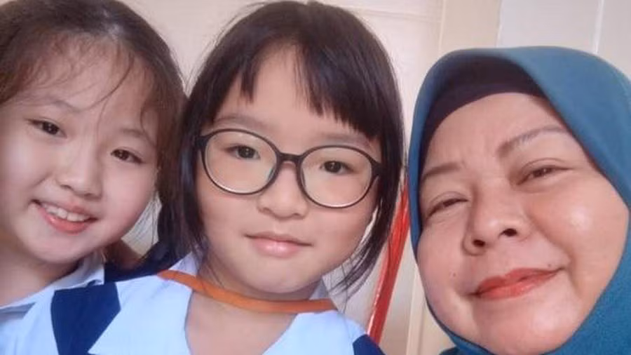 Abigail đã gửi lời cám ơn đến nữ lao công của trường có tên là Mak Cik.