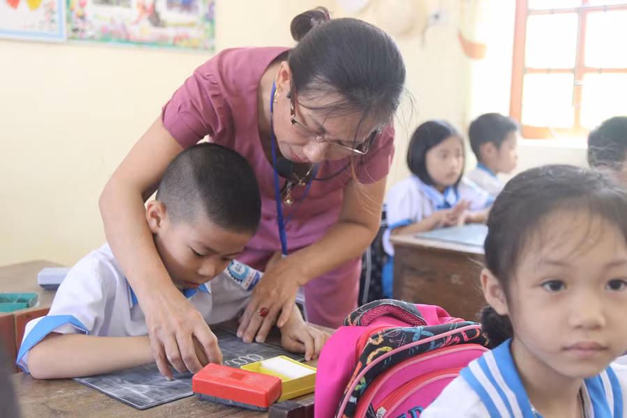 Góp ý dự thảo Luật Giáo dục (sửa đổi): Quan tâm đến tiêu chuẩn, chính sách nhà giáo