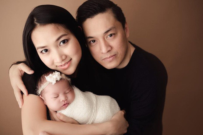 Đâu là lý do khiến 4 năm qua bà xã kém 17 tuổi của Lam Trường không về Việt Nam - Ảnh 1. Đâu là lý do khiến 4 năm qua bà xã kém 17 tuổi của Lam Trường không về Việt Nam - Ảnh 1.