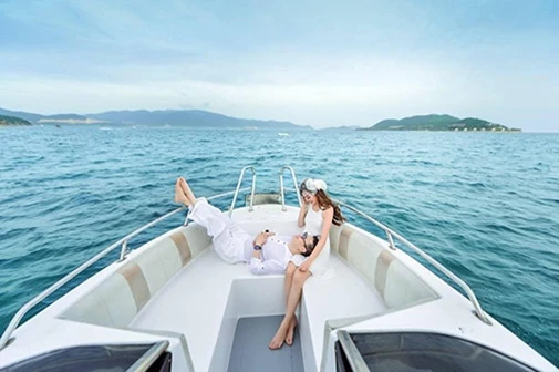 Đánh liều yêu xa nửa vòng trái đất, đến khi cưới mới biết chồng là đại gia ở Nga