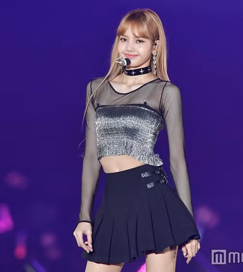 Từ cô gái đen nhẻm thành "búp bê di động đẹp nhất Thái Lan" hình ảnh 8 tu co gai den nhem thanh "bup be di dong dep nhat thai lan" hinh anh 8