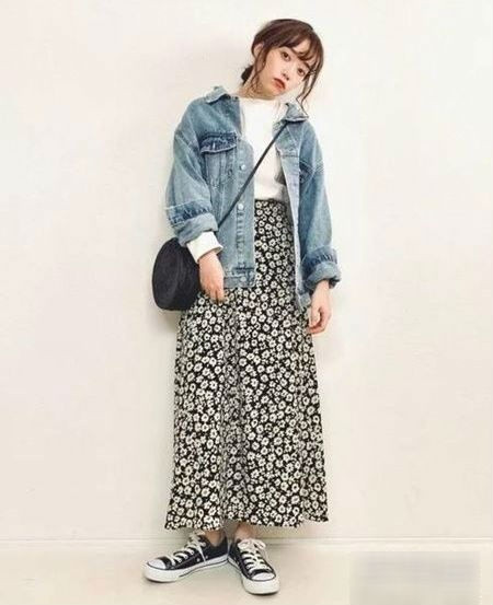 Những mẫu váy giúp nàng “hớp hồn” chàng ngày 8/3 ảnh 1 Ngày xuân phối chân váy hoa thế nào cho nữ tính, rạng ngời