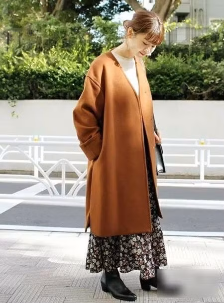 Ngày xuân phối chân váy hoa thế nào cho nữ tính, rạng ngời