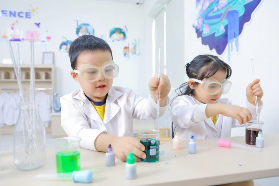 Học sinh Mầm non Tân Thời Đại trong hoạt động Kide Science