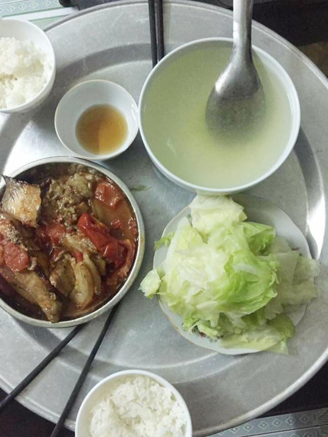 Nhung mam com duoi 30 nghin dong khien chi em ‘dung ngoi khong yen’