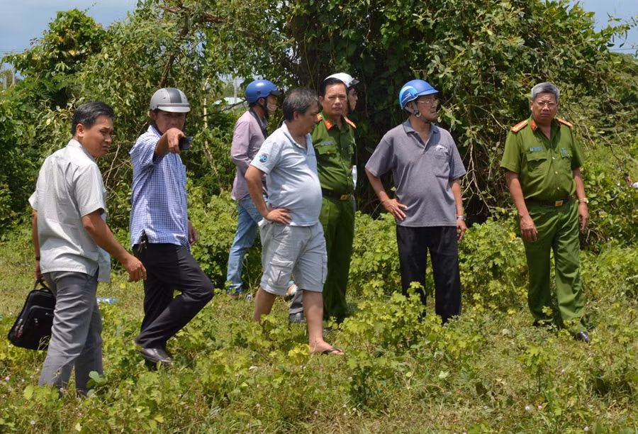 Canh truc vot xe Mercedes co 3 thi the ben trong hinh anh 2 