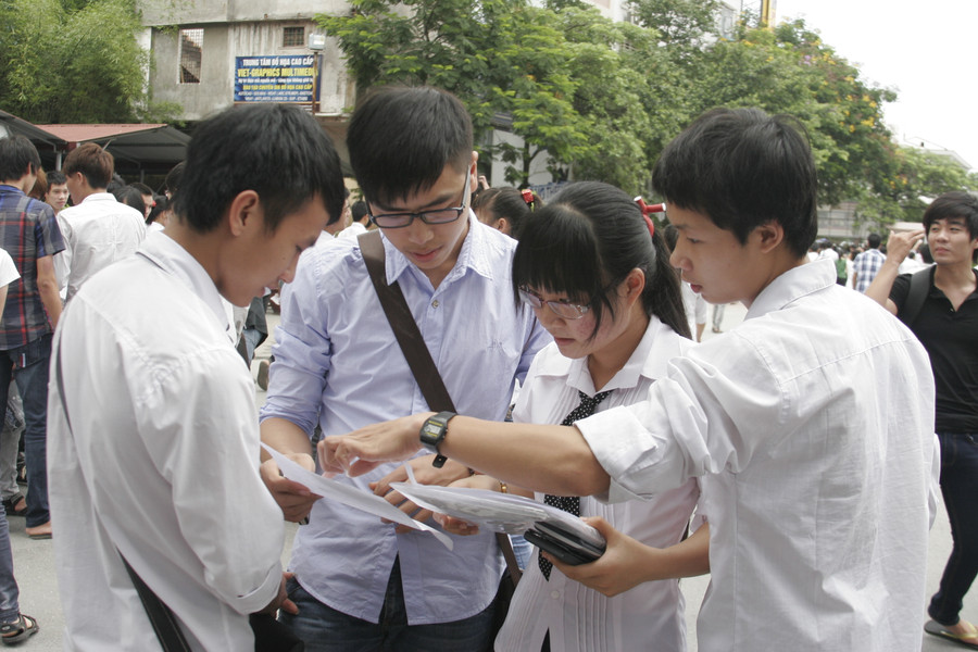 Xây dựng ngân hàng câu hỏi phục vụ thi và kiểm định chất lượng là hết sức quan trọng. Ảnh: Hữu Cường